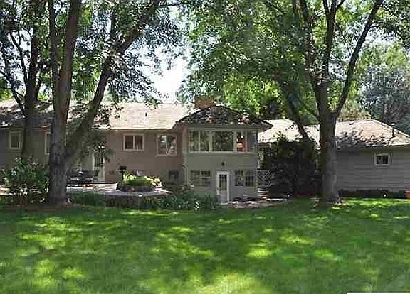 2nd image of 8402 Loveland Dr