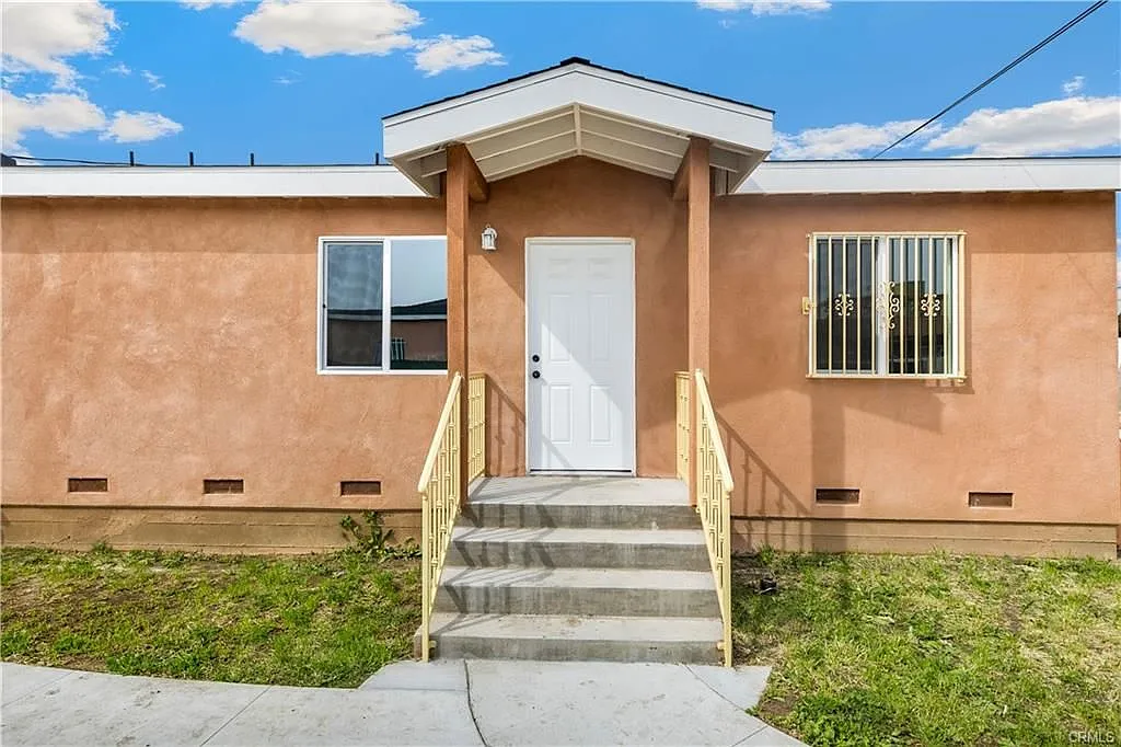 5 bed, 2.5 bath, 1200 sqft, $4,000 — Photo 3