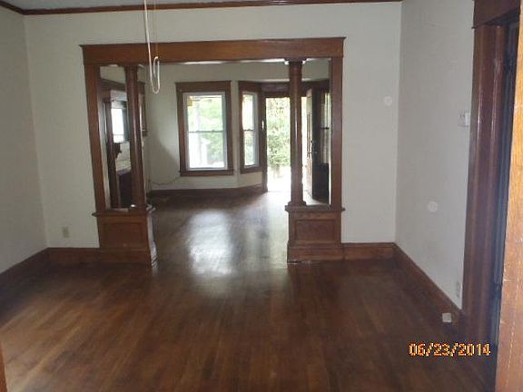 3rd image of 429 N Hardesty Ave