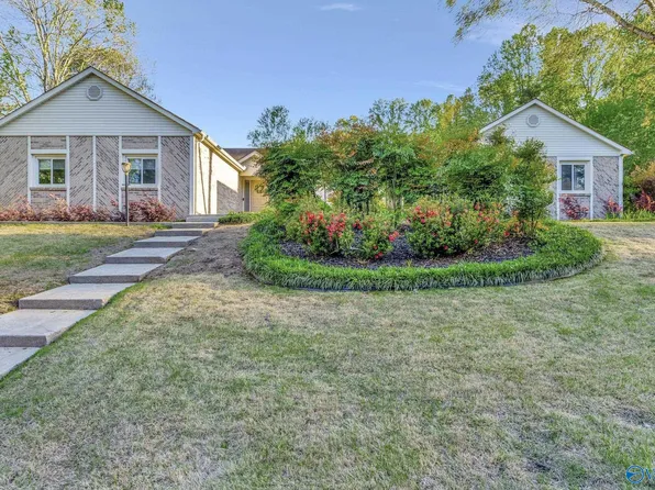 102 Steele Dr, Madison, AL 35758