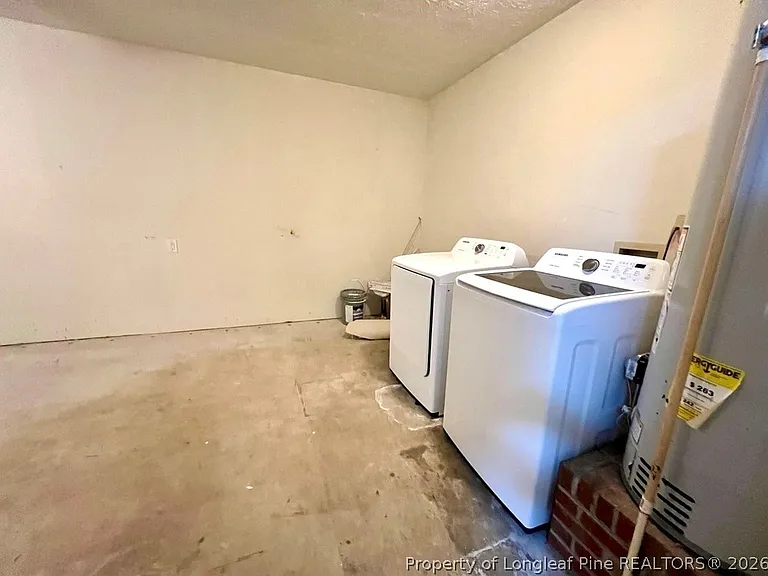 715 Ashburton Dr — Photo 25