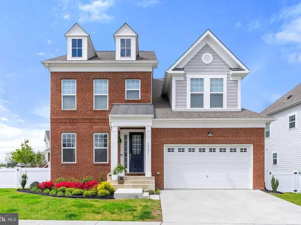 19277 Broken Rock St, Leesburg, VA 20175