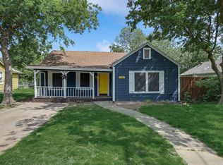 215 E Division St, Pilot Point, TX 76258