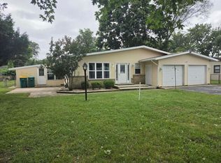 1445 Lantern Ln, Morris, IL 60450