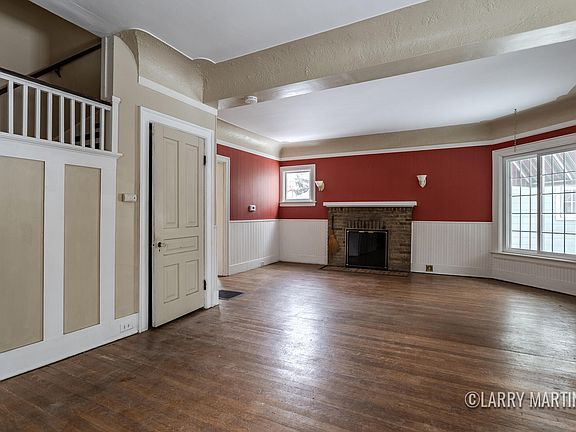 3rd image of 55 Fitch Pl SE