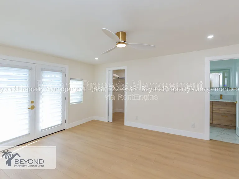 8987 Jade Coast Ln — Photo 15