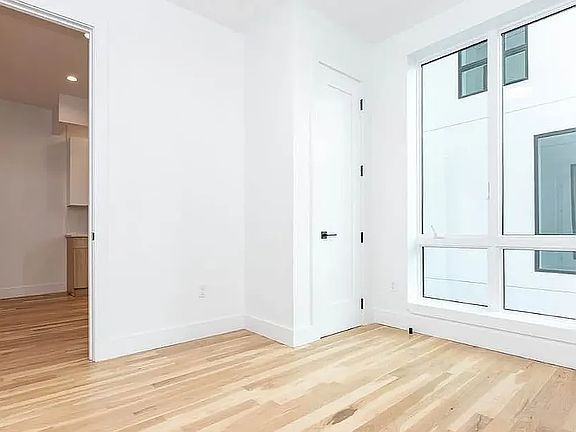 5th image of 159 Meserole St #4BB