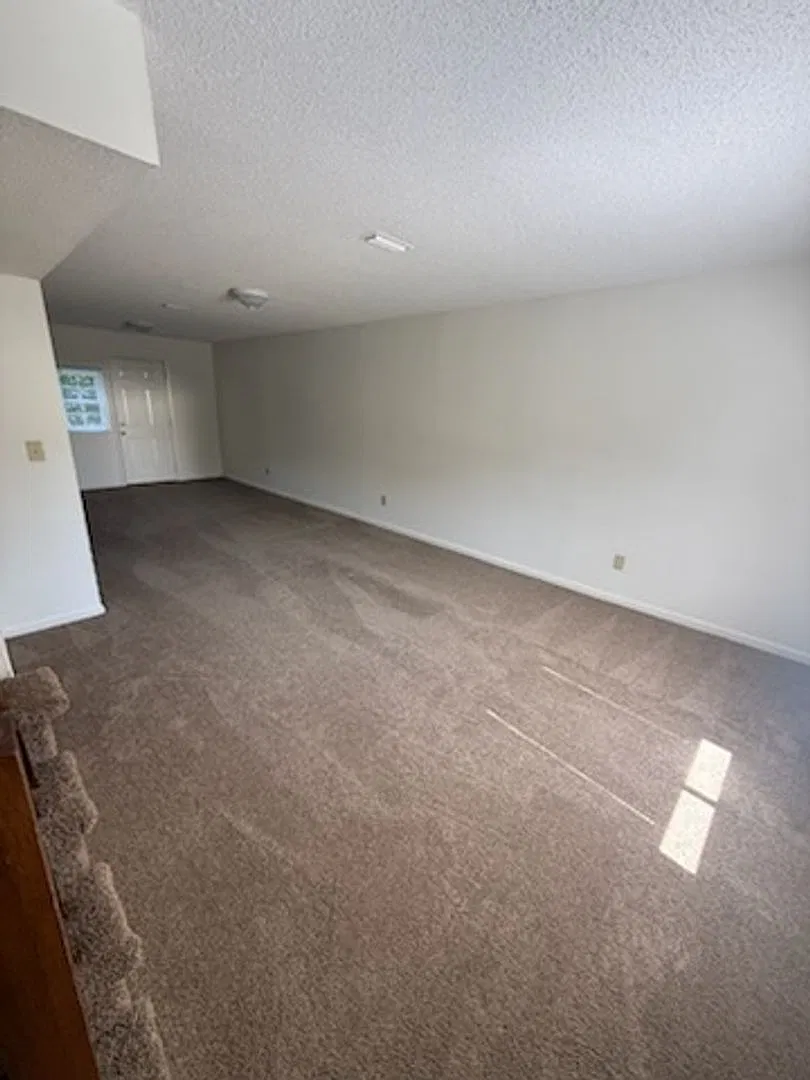 605 Sunset Ave — Photo 2