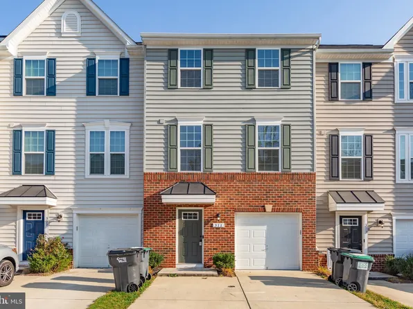 311 Landing Dr, Fredericksburg, VA 22405