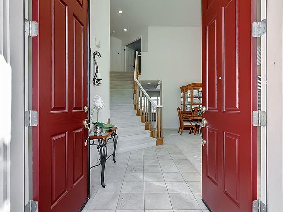 5th image of 759 Sirica Ct