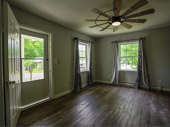 2nd image of 510 Charles St