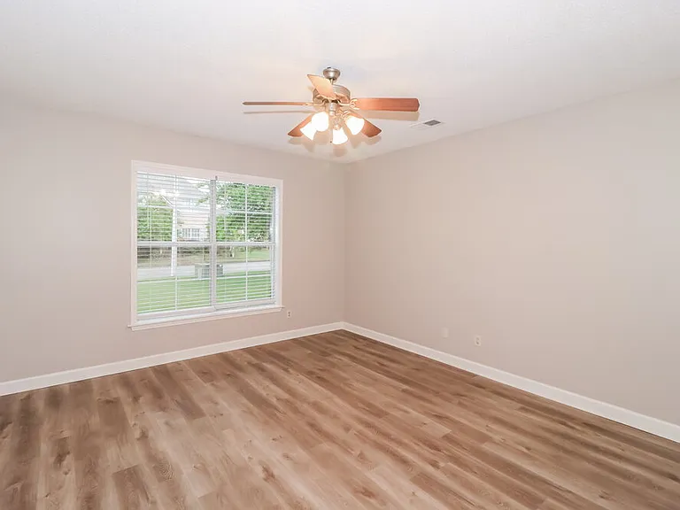 1140 Casentino St — Photo 11