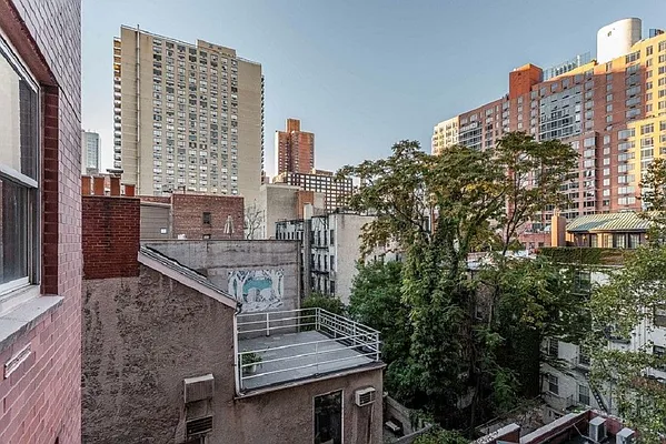 Rented by Citi Habitats | media 8