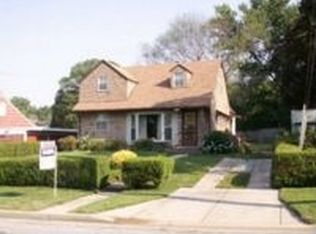 7102 Glenridge Dr, Hyattsville, MD 20784