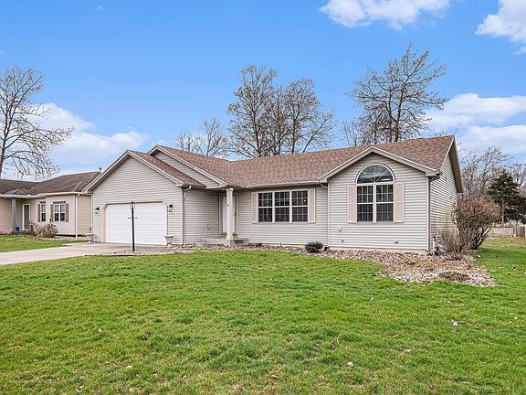 4th image of 53697 Woodvale Dr