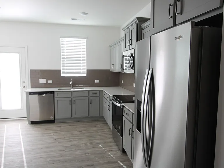 130 S Dorsett St — Photo 5