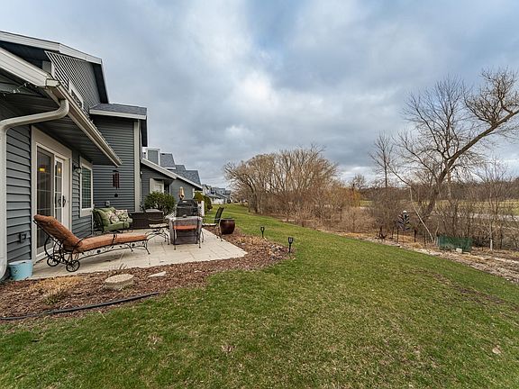 5th image of 2619 Tuxedo Ln NW