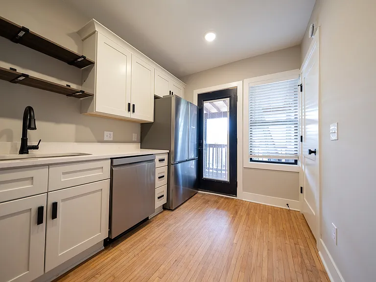 2612 2nd Ave S #3 — Photo 5