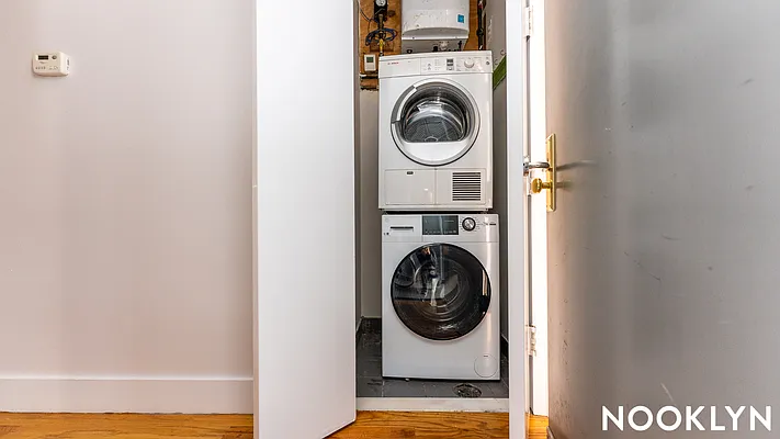 Rented by Nooklyn NYC LLC | media 26
