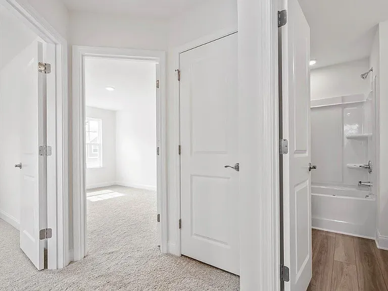 53 Lavender Ln — Photo 13