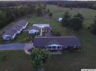 571 County Rd 163, Henagar, AL 35978