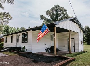 1388 Mill Pond Rd, Elizabeth City, NC 27909