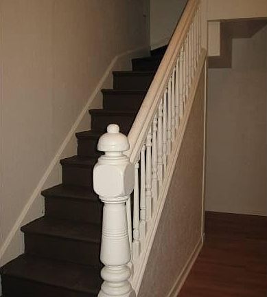 stairs to 2nd floor