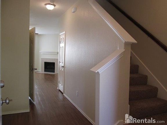 3rd image of 11769 Bobcat Dr