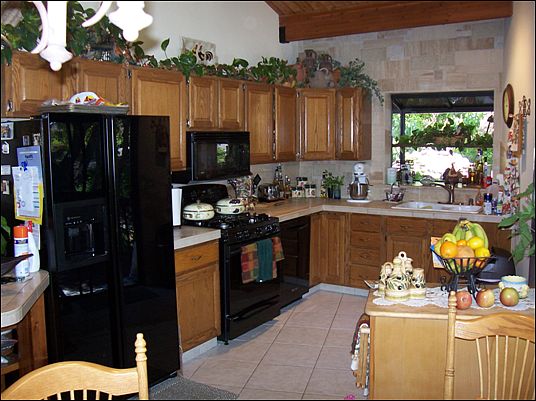 2nd image of 9840 Dogwood Ln