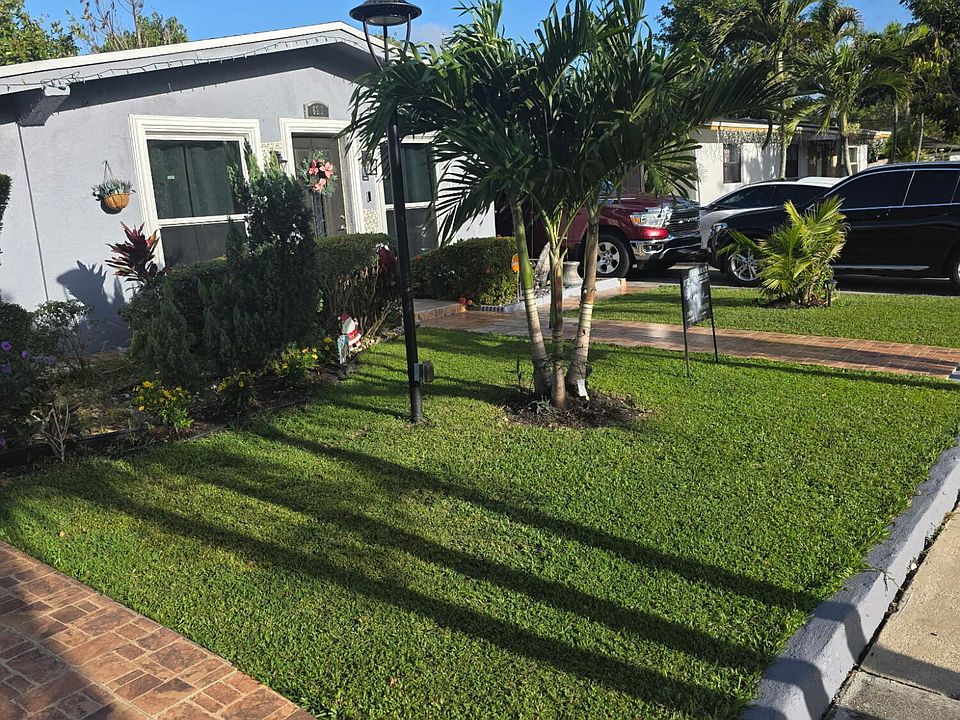 1st image of 621 SW 56th Avenue