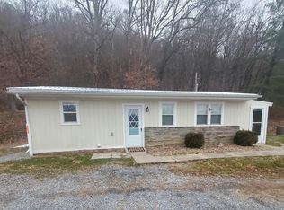 7 Barton Ln, Lock Haven, PA 17745