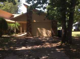 1311 Southridge Ct, Fort Smith, AR 72908