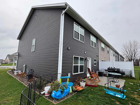 2nd image of 3316 Green Pastures Ln