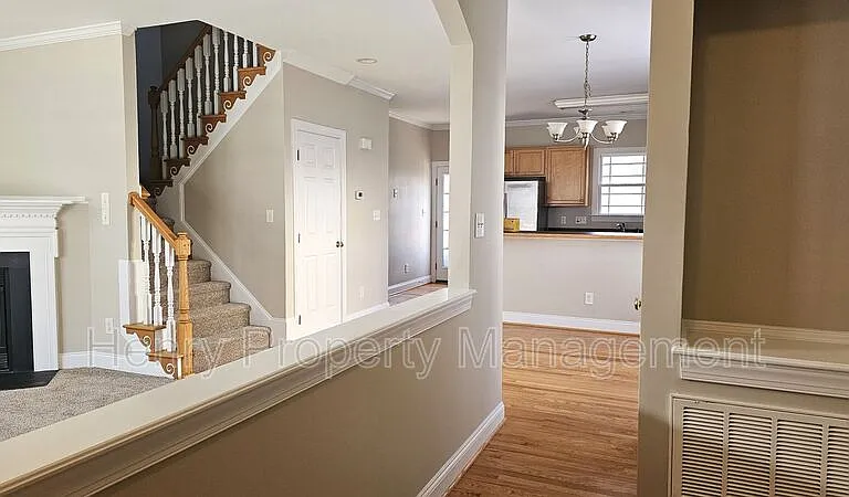 121 Rushing Wind Way — Photo 5