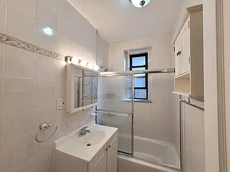 Rented by Bouklis Group