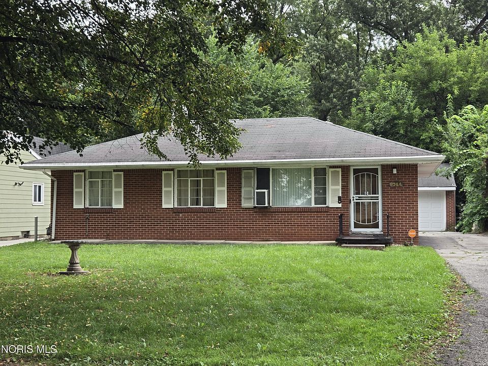 1st image of 744 Cuthbert Rd