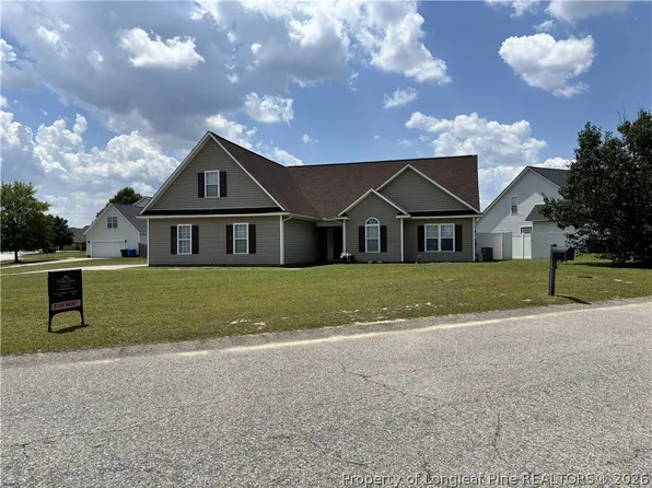 1944 Caviness St, Fayetteville, NC 28314