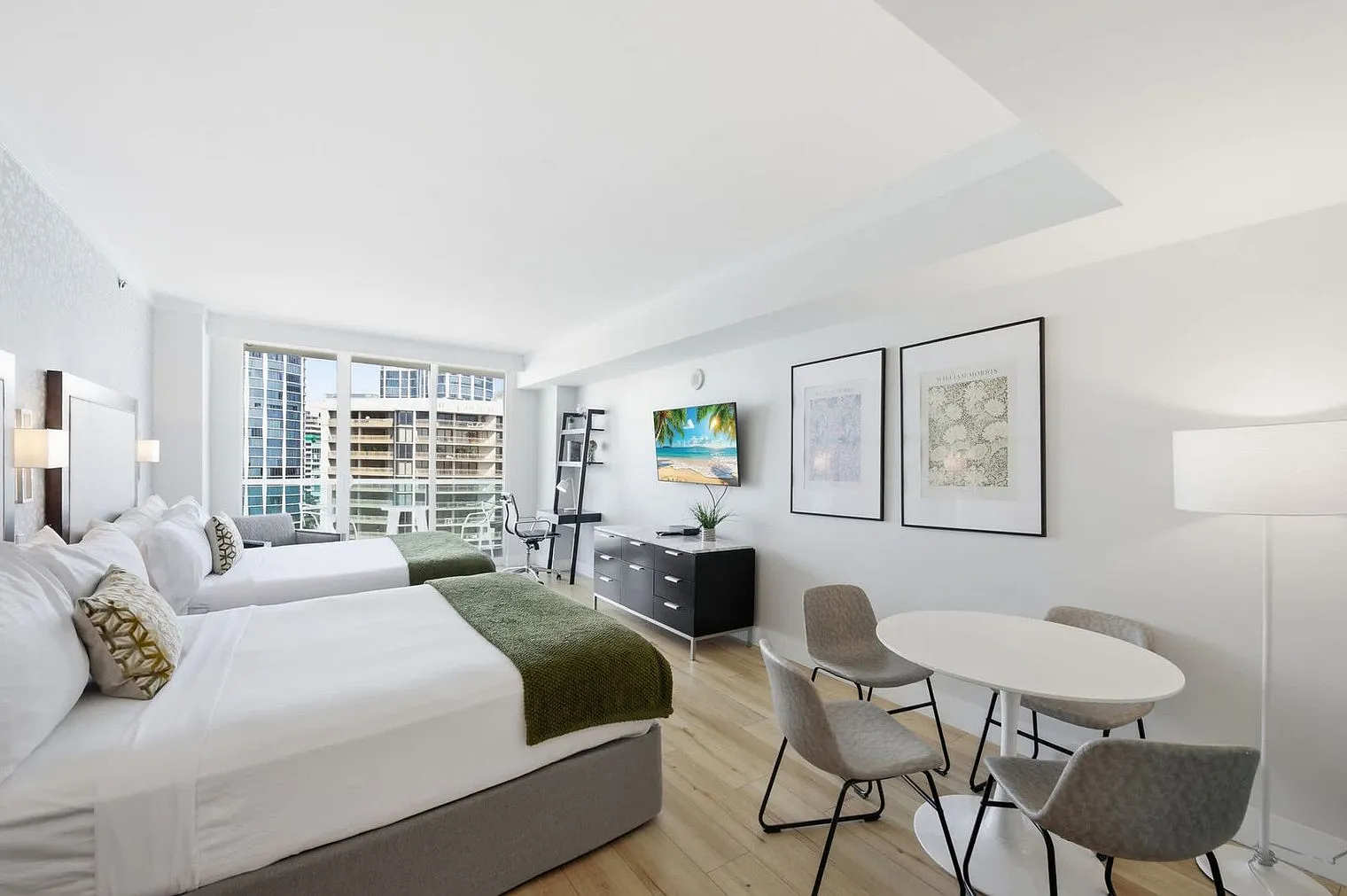 Studio, 1.0 bath, 398 sqft, $6,232 — Photo 4
