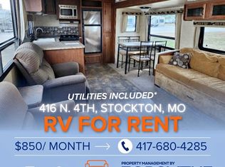 416 N 4th St #2, Stockton, MO 65785