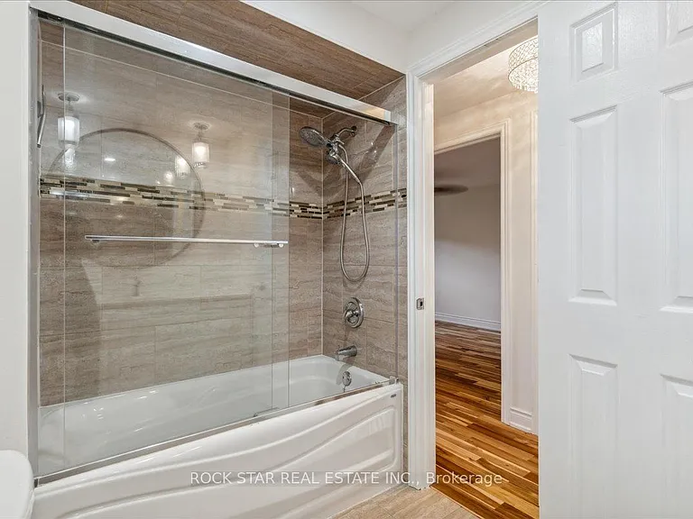 3675 Glencolin Ct #UPPER — Photo 9