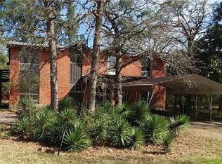 37 Chickasaw Trl, Hilltop Lakes, TX 77871