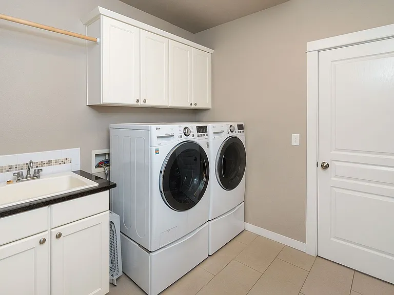 21142 Azalia Ave — Photo 20