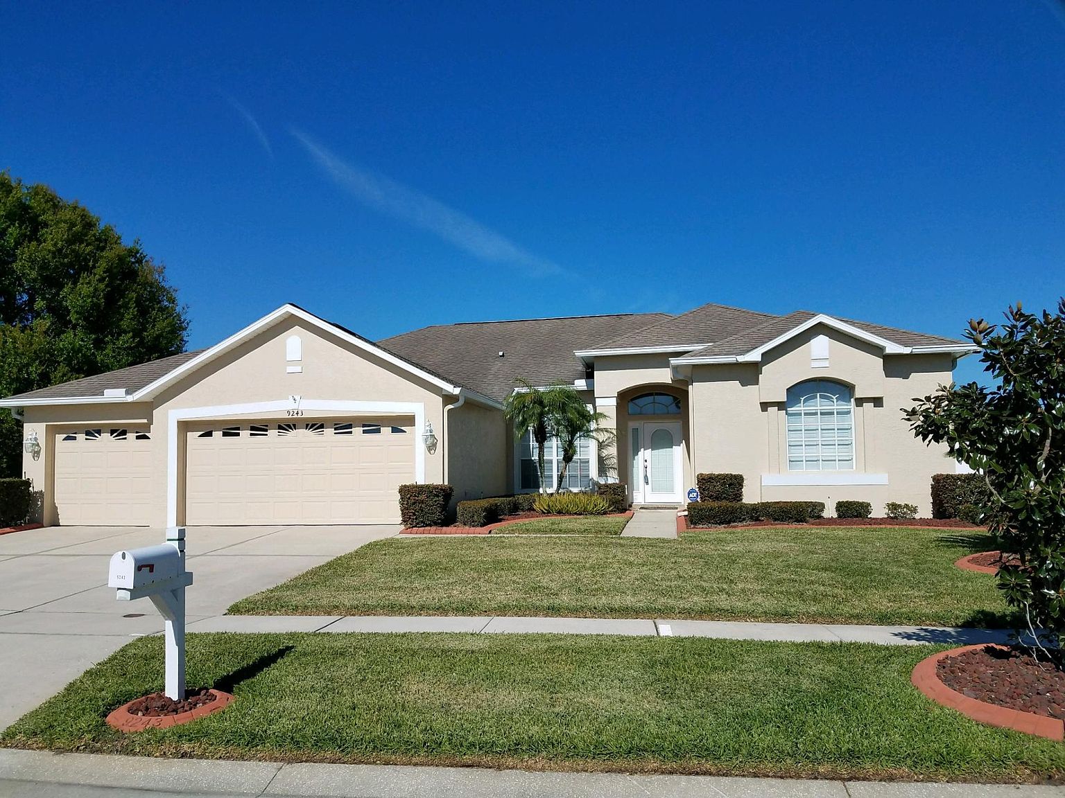 9243 Estate Cove Cir, Riverview, FL 33578