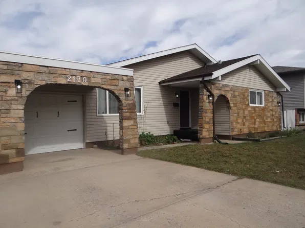 2170 Hawke Cres NE, Medicine Hat, AB T1C 1J7