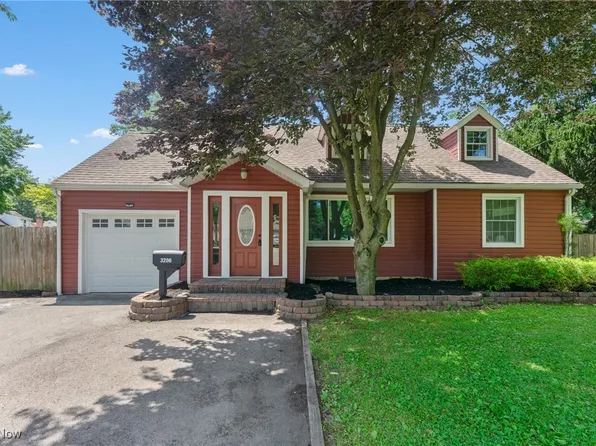 3206 Hermosa Dr, Youngstown, OH 44511