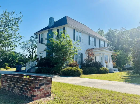 104 Little Ave W, Broxton, GA 31519