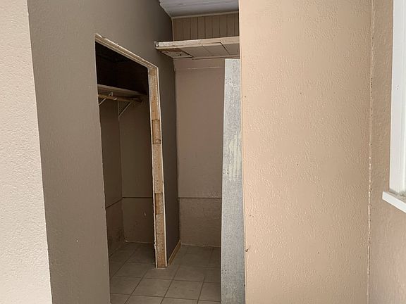 5th image of 1822 Herring Ave