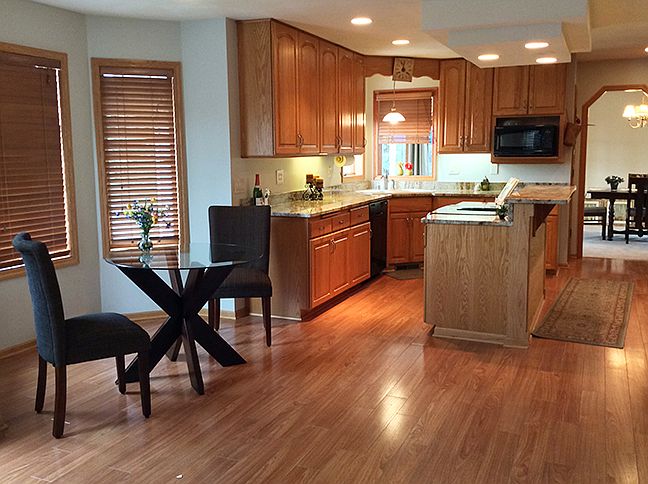 Dinette/Kitchen