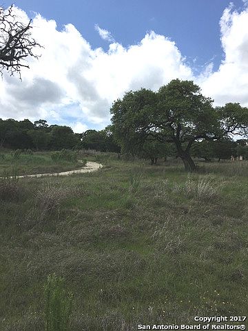 2nd image of 142 Box Canyon Rd