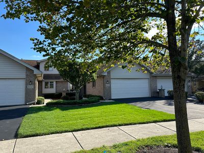 18447 Lakeview Cir E, Tinley Park, IL, 60477